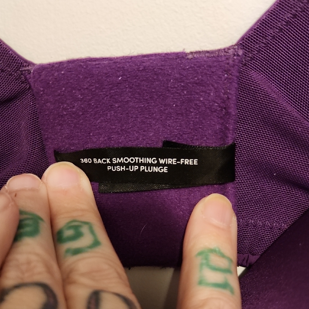 🔥Torrid Curve 360° Back Smoothing Wire Free Push Up Plunge Purple Dream Bra - Picture 3 of 3